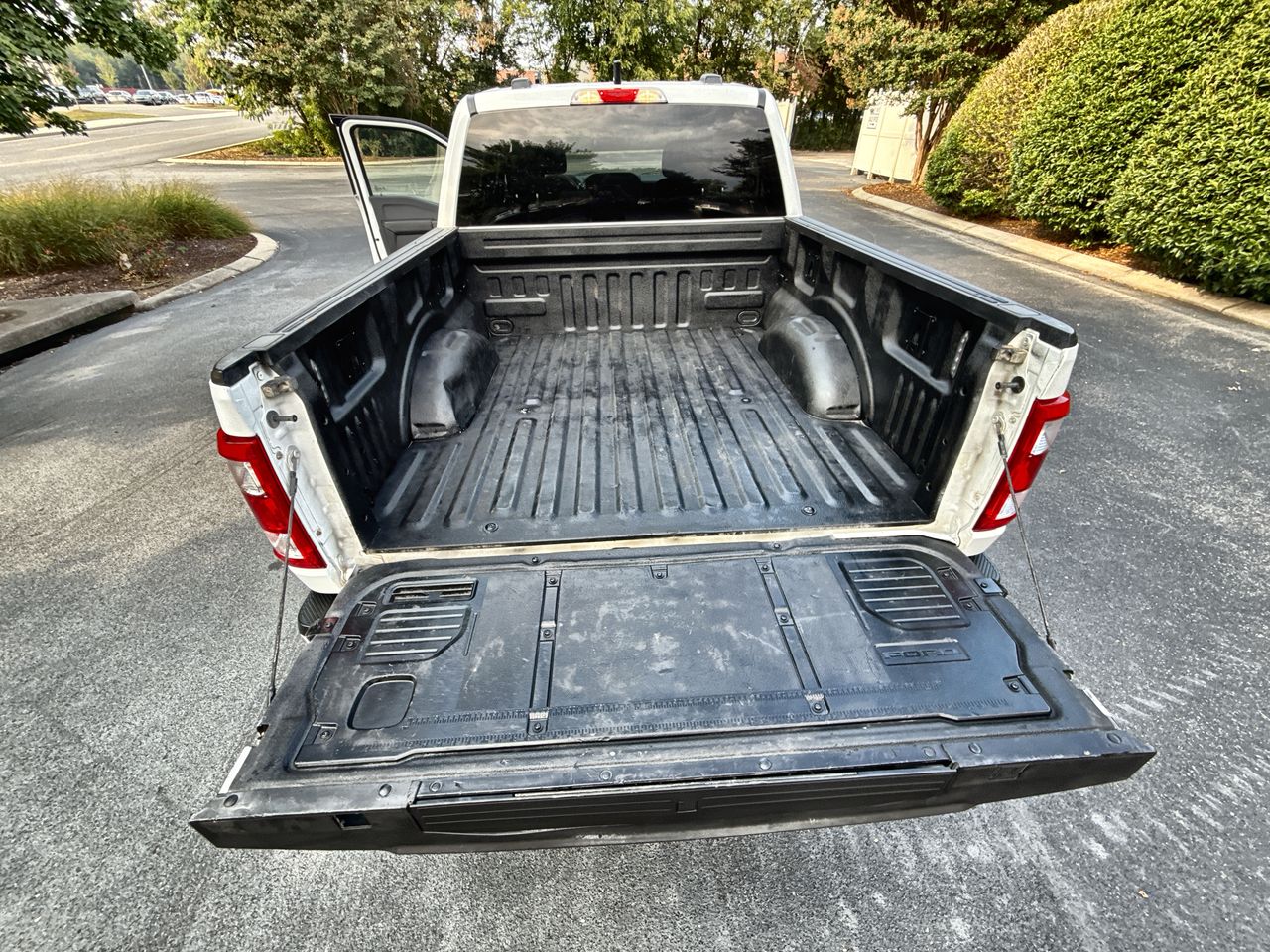 2022 Ford F-150 XL photo 21