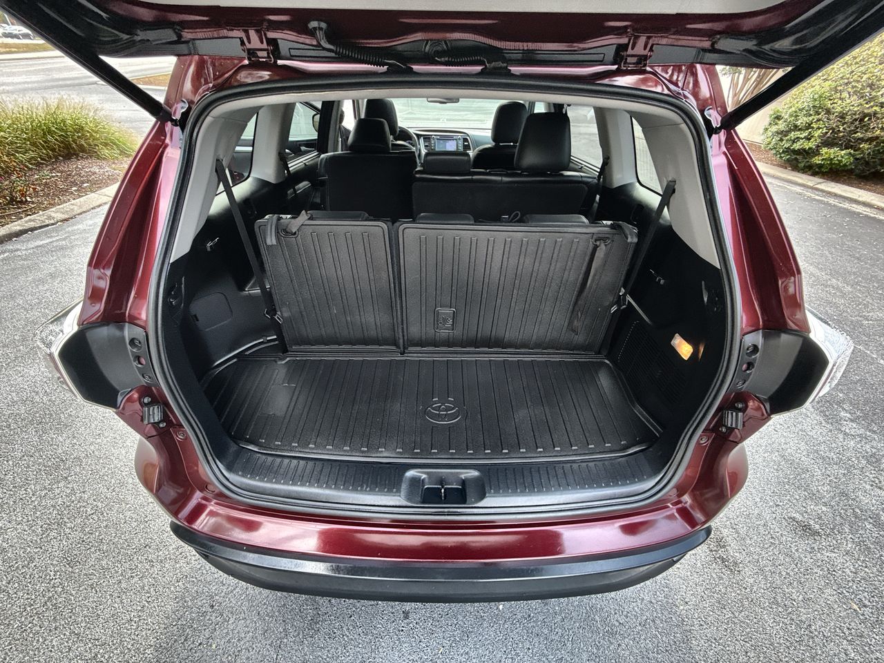 2014 Toyota Highlander Base Hybrid photo 19