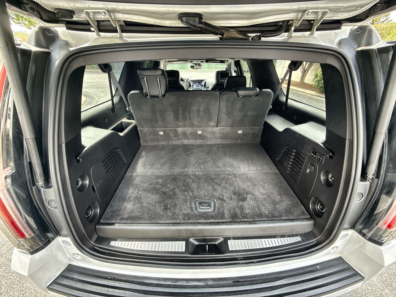 2016 Cadillac Escalade ESV Platinum photo 23