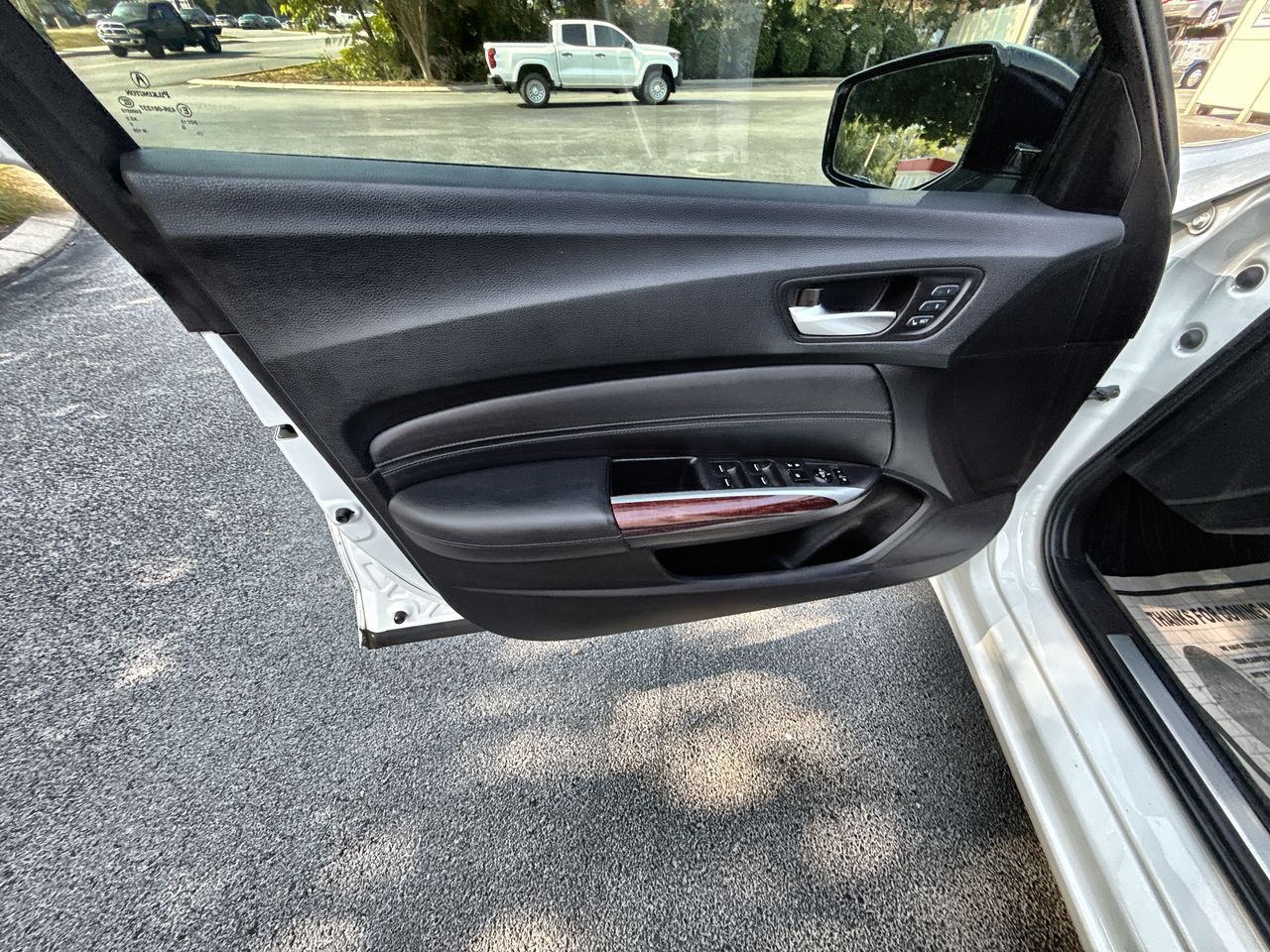 2016 Acura TLX Base photo 12