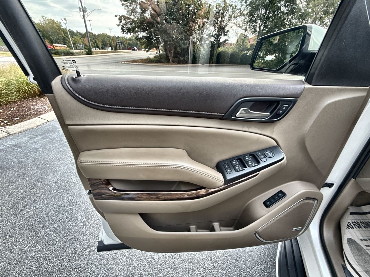 2017 Gmc Yukon SLT photo 12