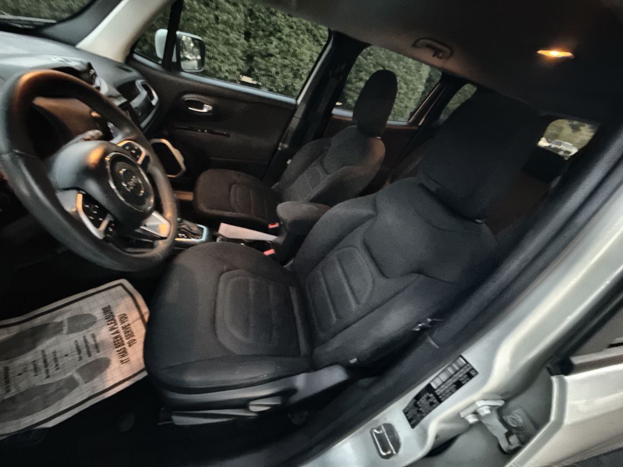 2018 Jeep Renegade Latitude North Edition photo 13
