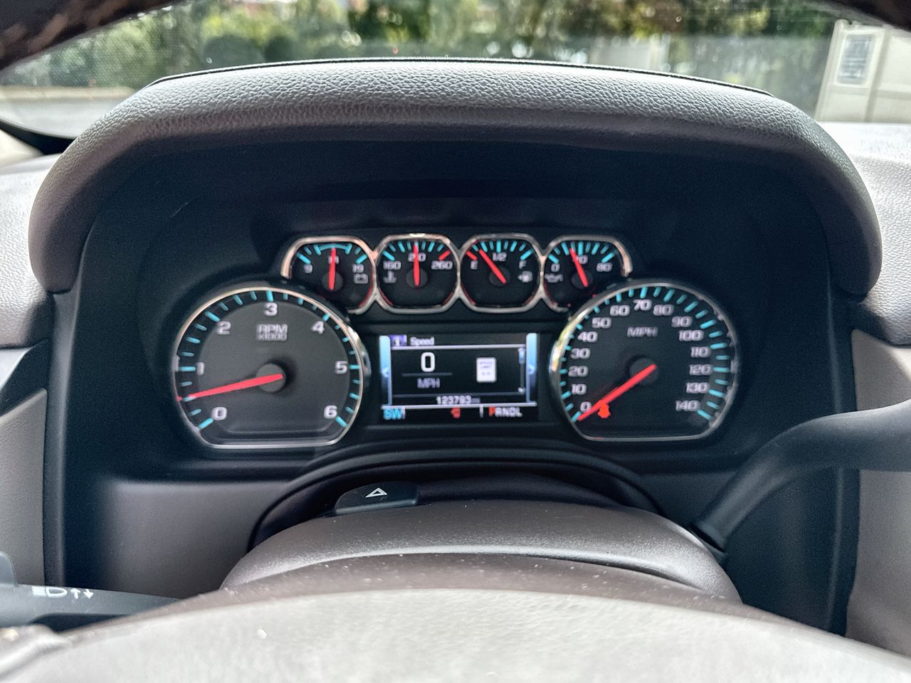 2017 Gmc Yukon SLT photo 16