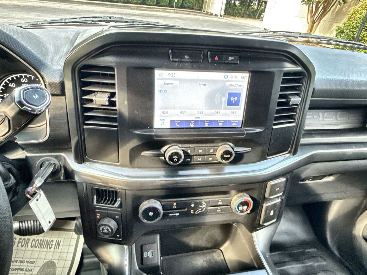 2022 Ford F-150 XL photo 16