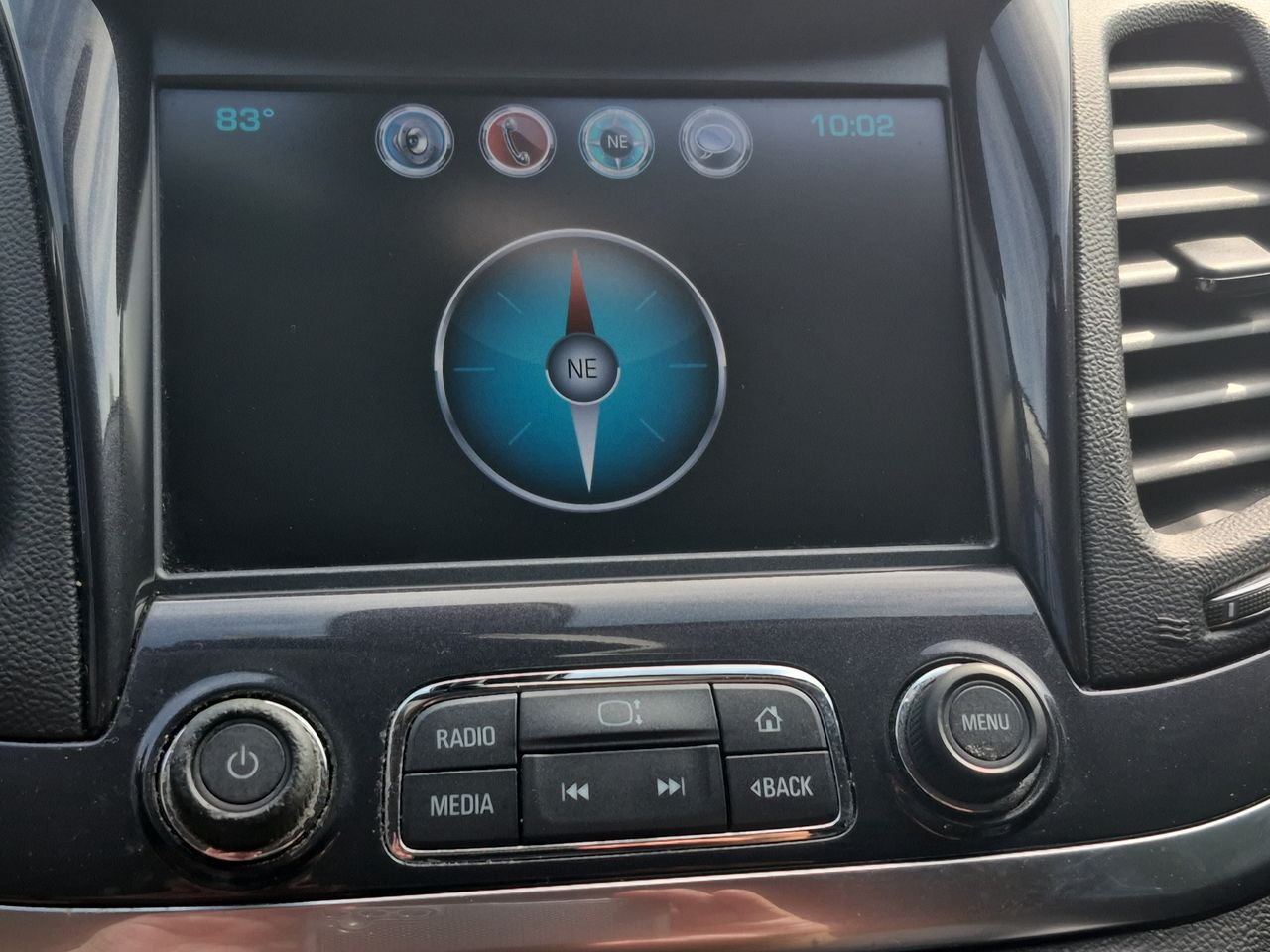 2018 Chevrolet Impala 1LT photo 16