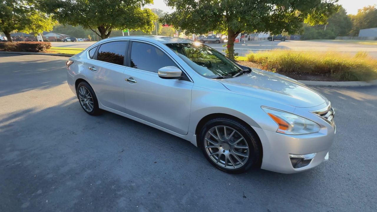 2015 Nissan Altima 3.5 SL photo 2