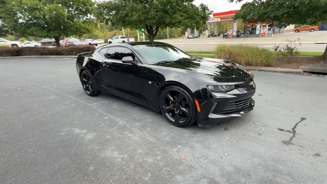 2018 Chevrolet Camaro 1LT photo 2