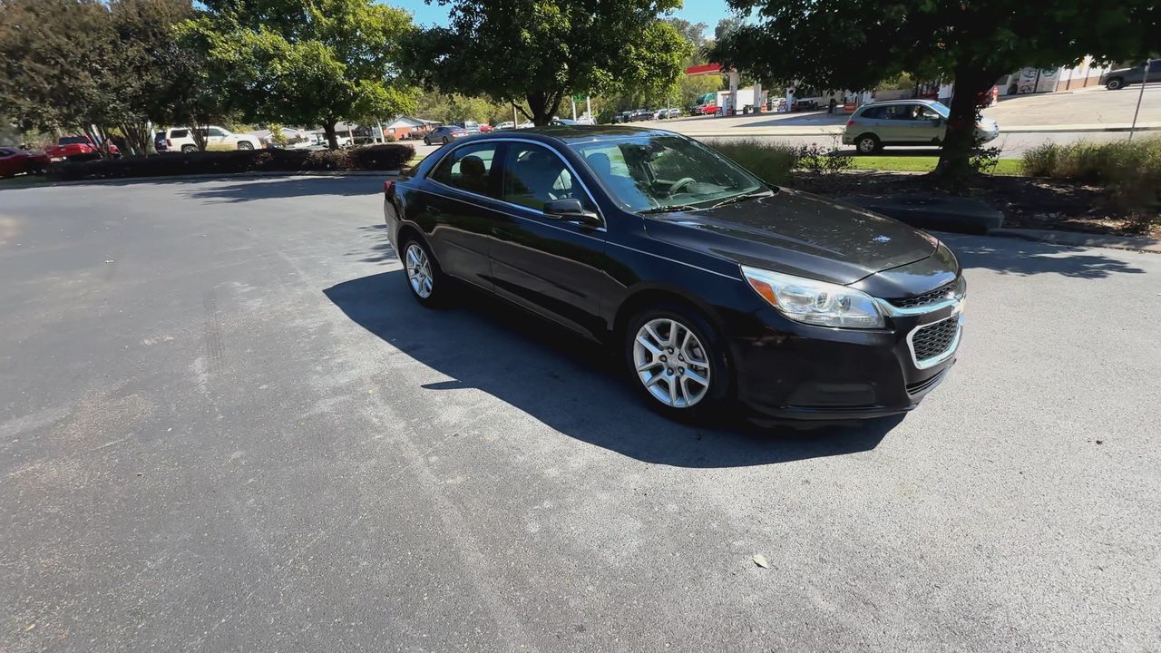 2014 Chevrolet Malibu 1LT photo 2