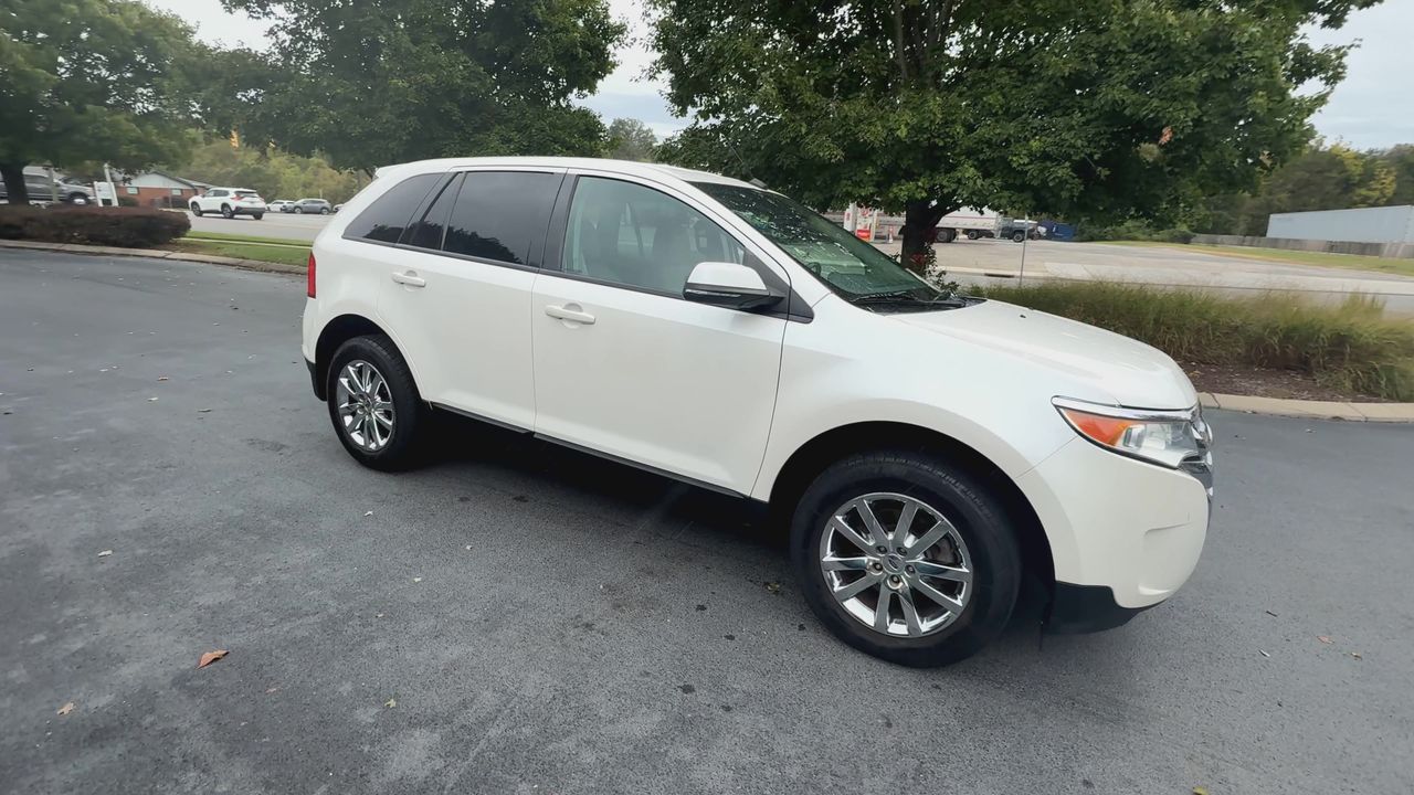 2013 Ford Edge SEL photo 2
