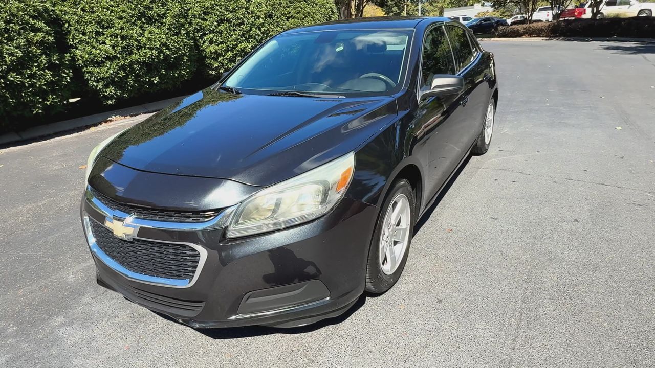2015 Chevrolet Malibu LS photo 3