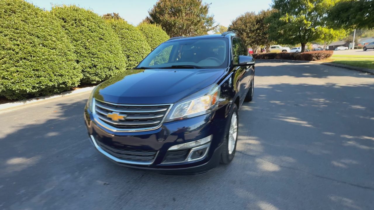 2015 Chevrolet Traverse 1LT photo 4