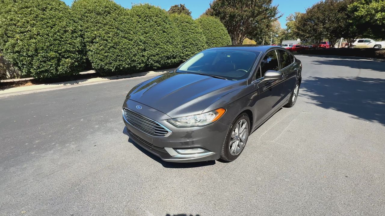 2017 Ford Fusion SE photo 3