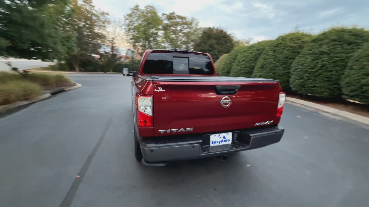 2017 Nissan Titan PRO-4X photo 7