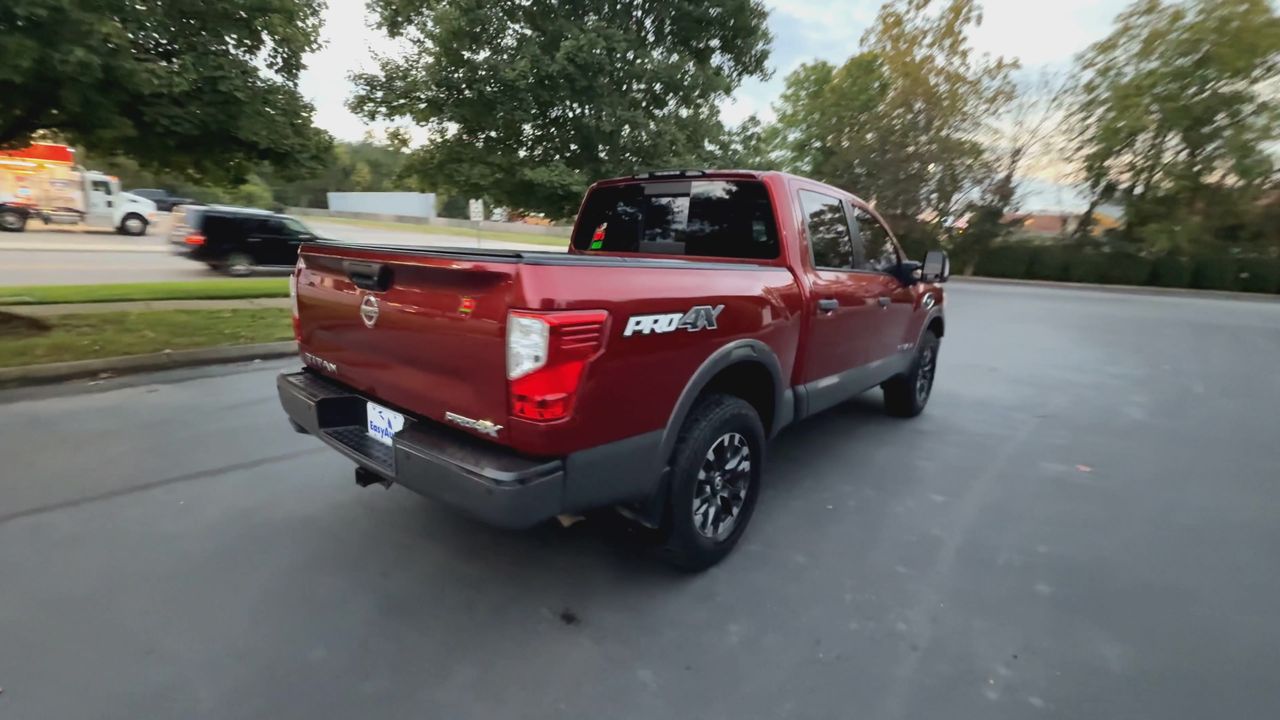 2017 Nissan Titan PRO-4X photo 8