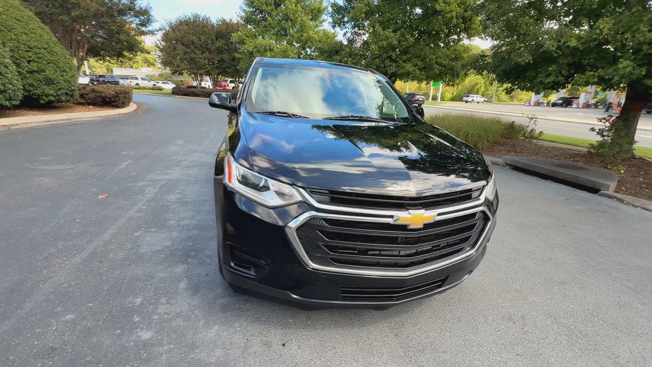 2019 Chevrolet Traverse LS photo 3