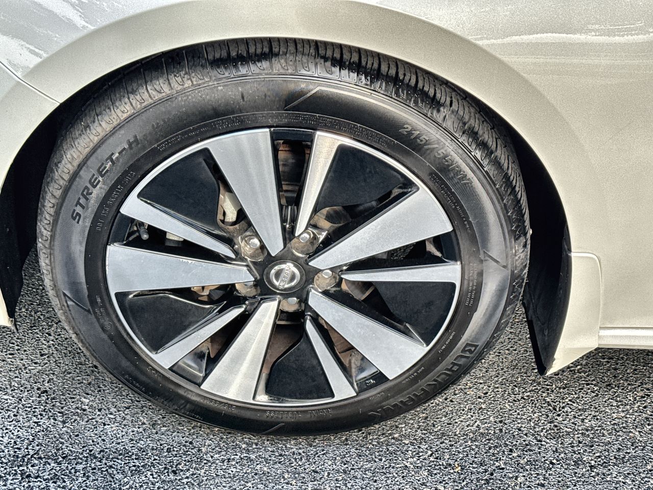 2019 Nissan Altima 2.5 SV photo 10