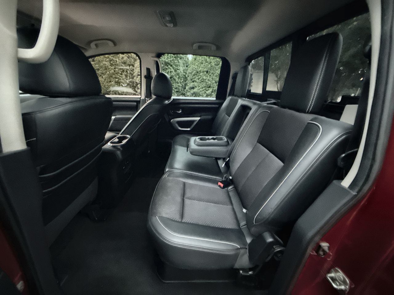 2017 Nissan Titan PRO-4X photo 21