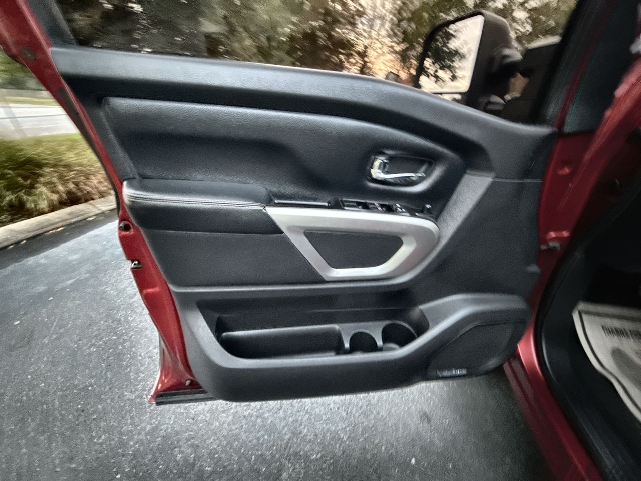 2017 Nissan Titan PRO-4X photo 12