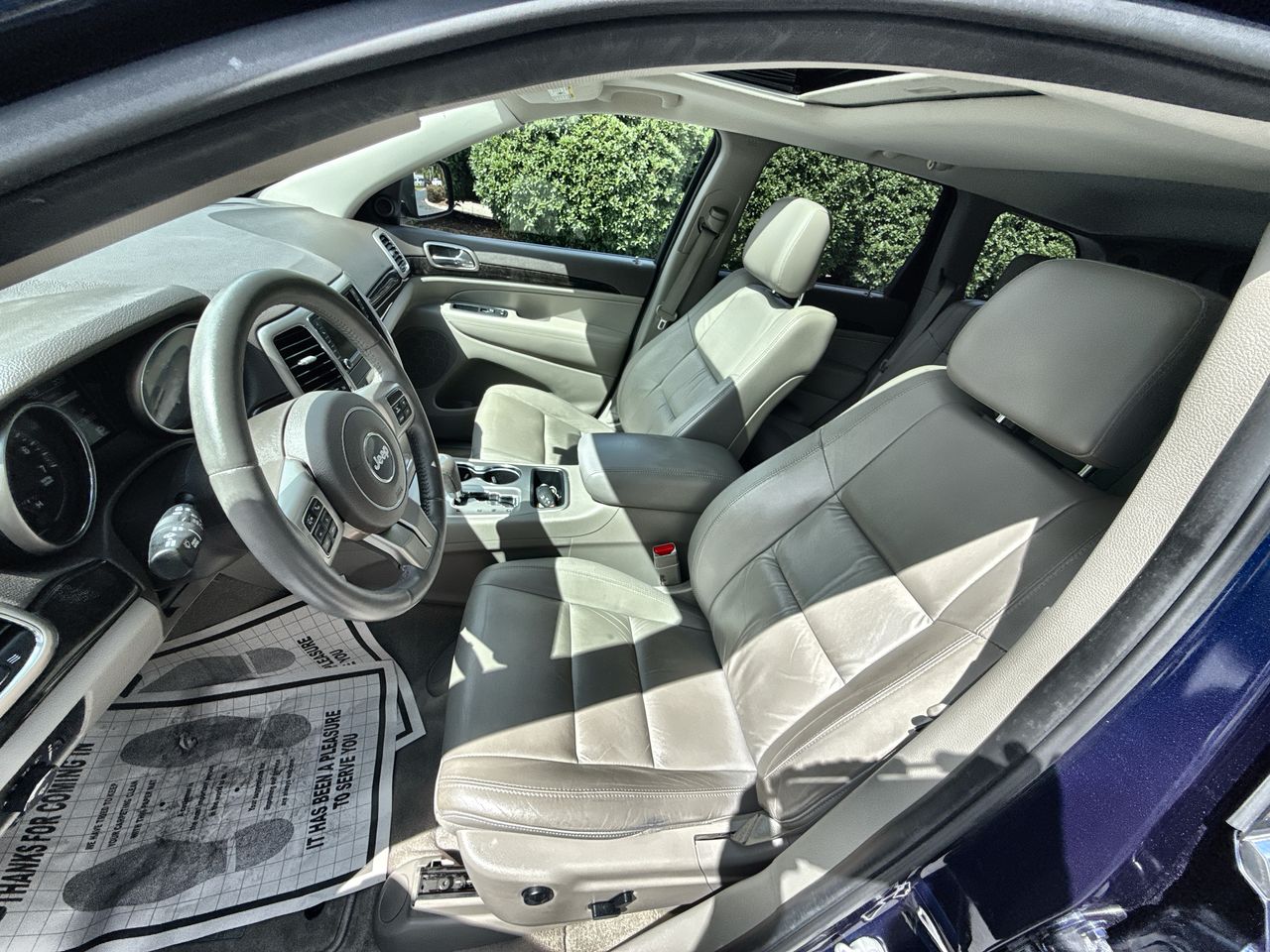 2013 Jeep Grand Cherokee Laredo photo 14