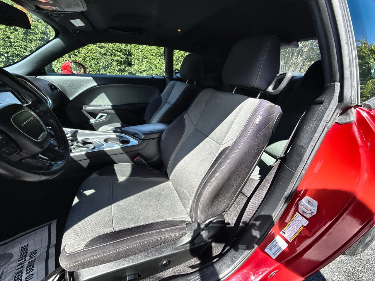 2015 Dodge Challenger SXT photo 13