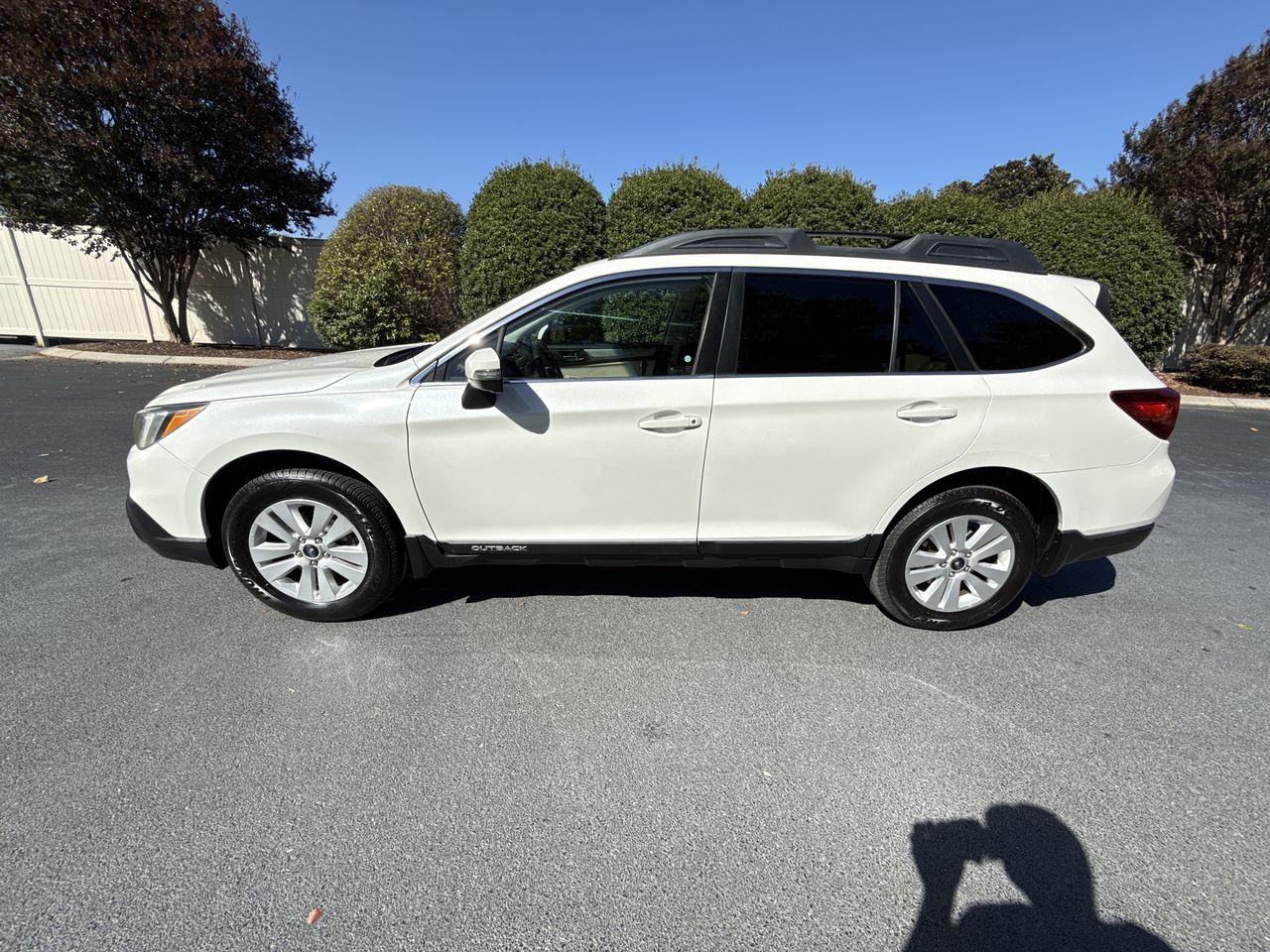 2015 Subaru Outback Premium's photo
