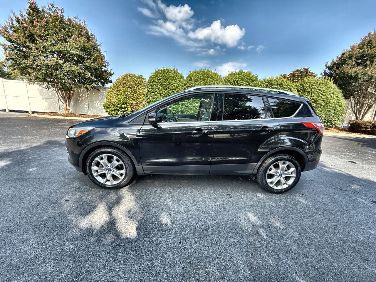 2014 Ford Escape Titanium's photo