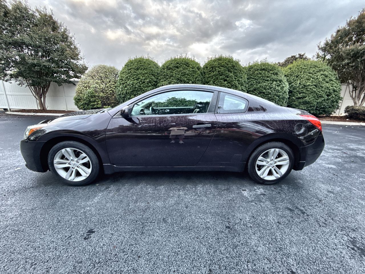 2013 Nissan Altima Coupe S's photo