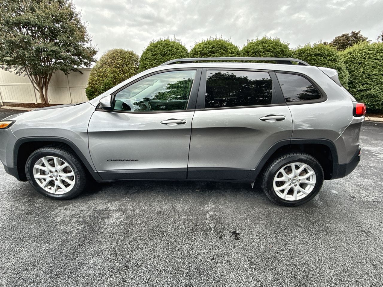 2016 Jeep Cherokee Altitude's photo