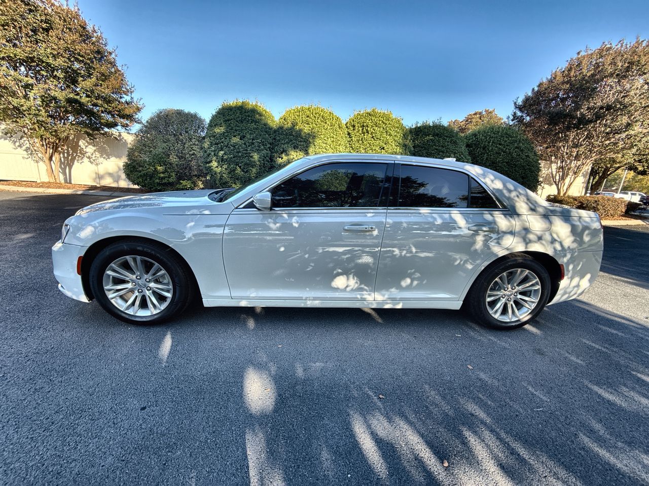 2016 Chrysler 300 Anniversary Package's photo