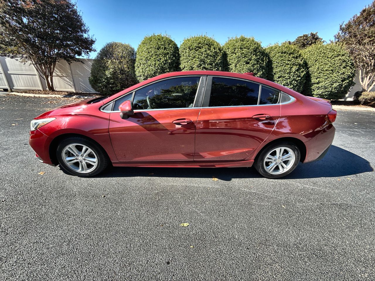 2017 Chevrolet Cruze LT's photo