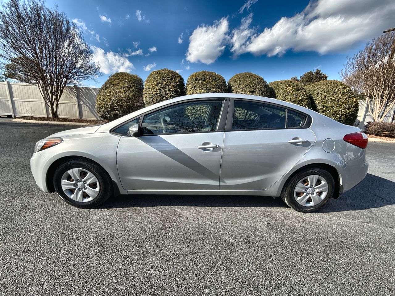 2016 Kia Forte LX's photo