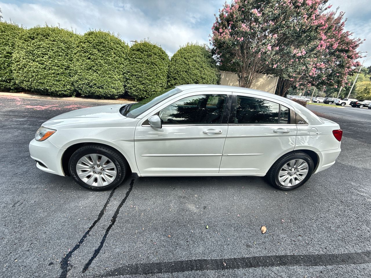 2012 Chrysler 200 LX's photo