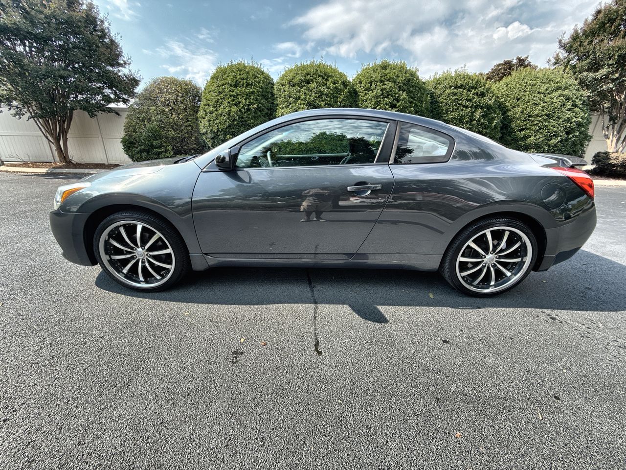 2013 Nissan Altima Coupe S's photo