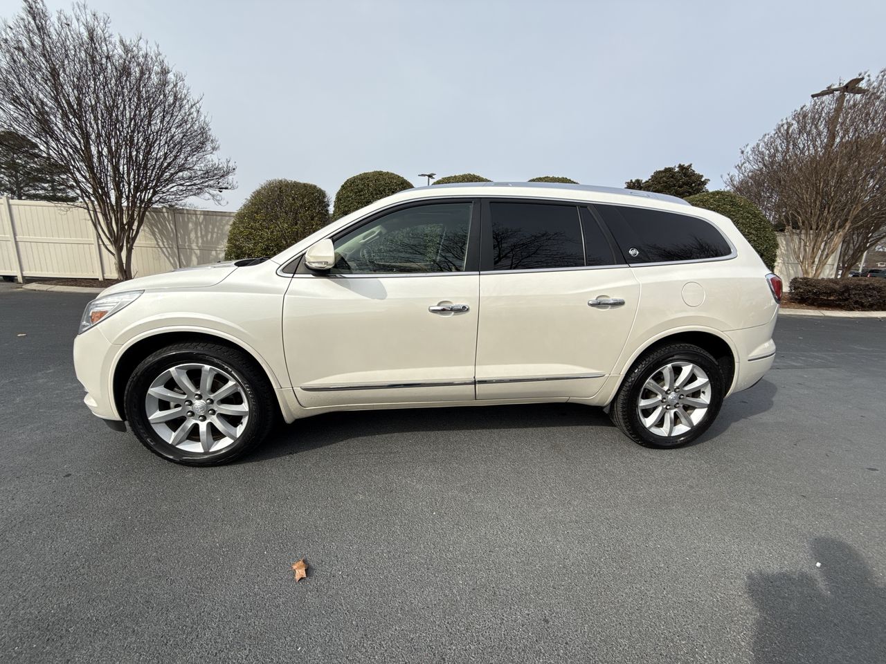 2015 Buick Enclave Premium's photo