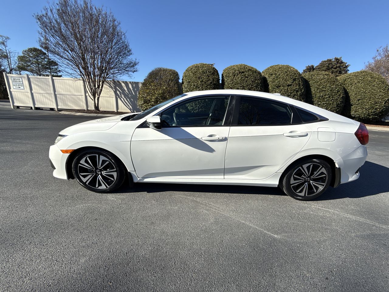 2016 Honda Civic EX-T's photo