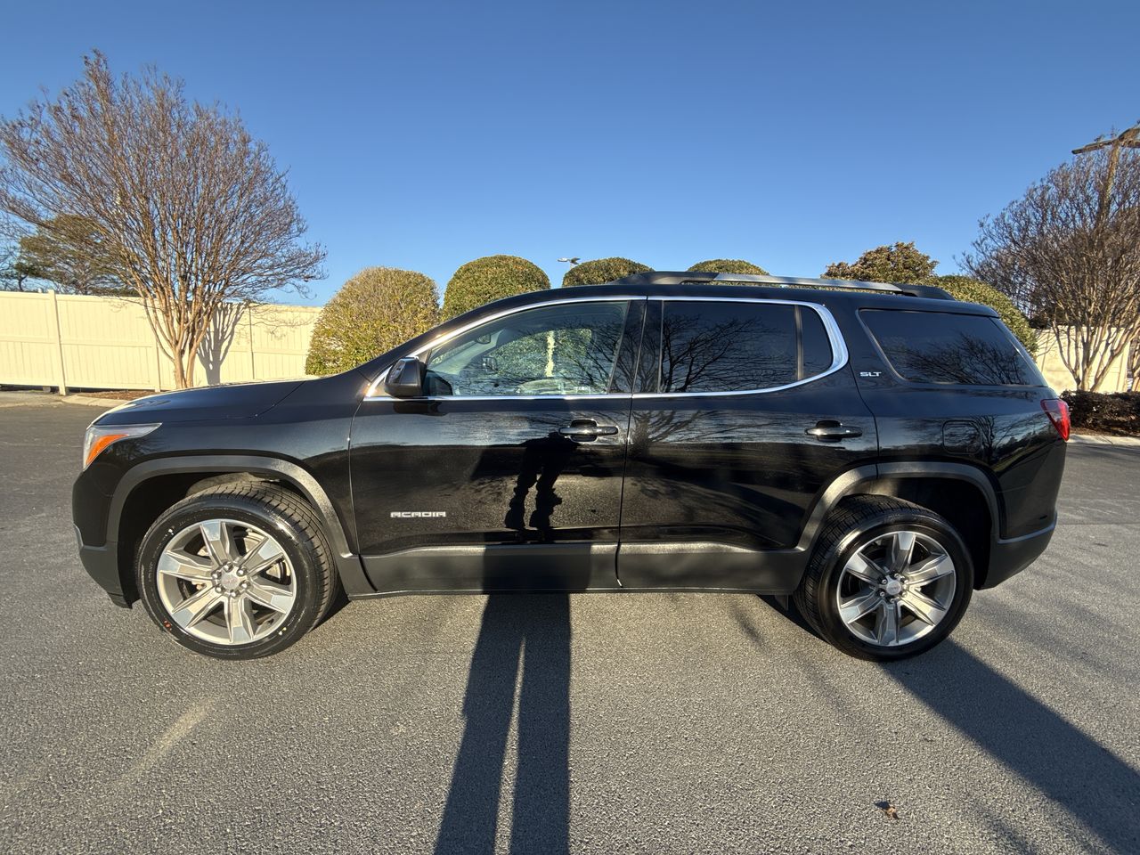 2018 GMC Acadia SLT-2's photo