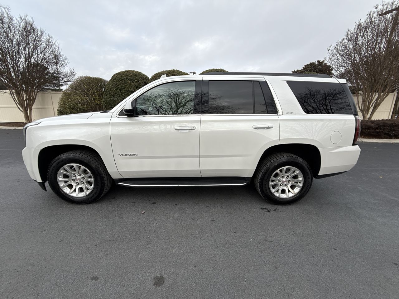 2017 GMC Yukon SLT's photo