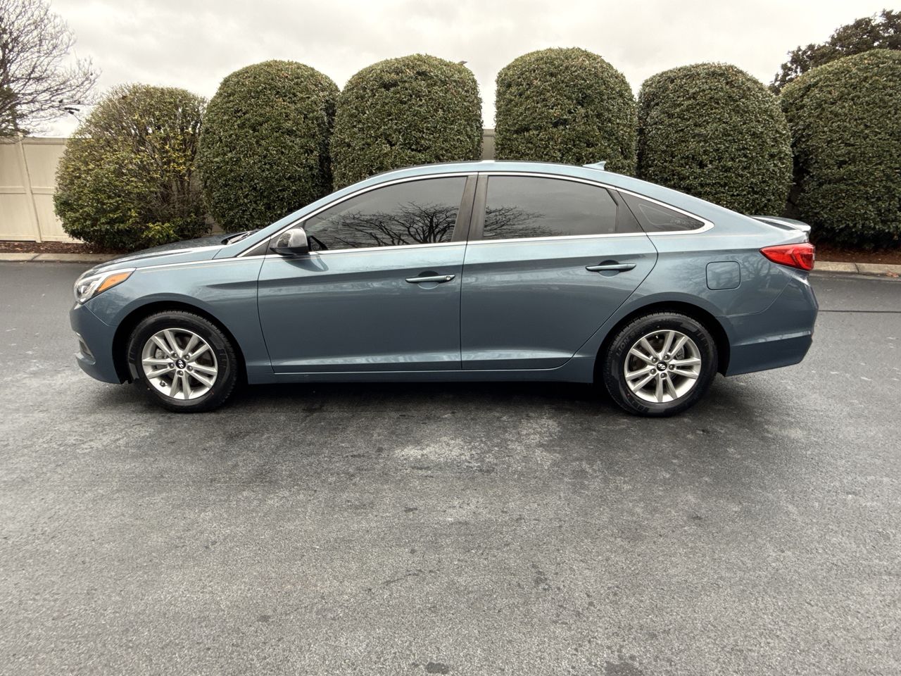 2015 Hyundai Sonata SE's photo