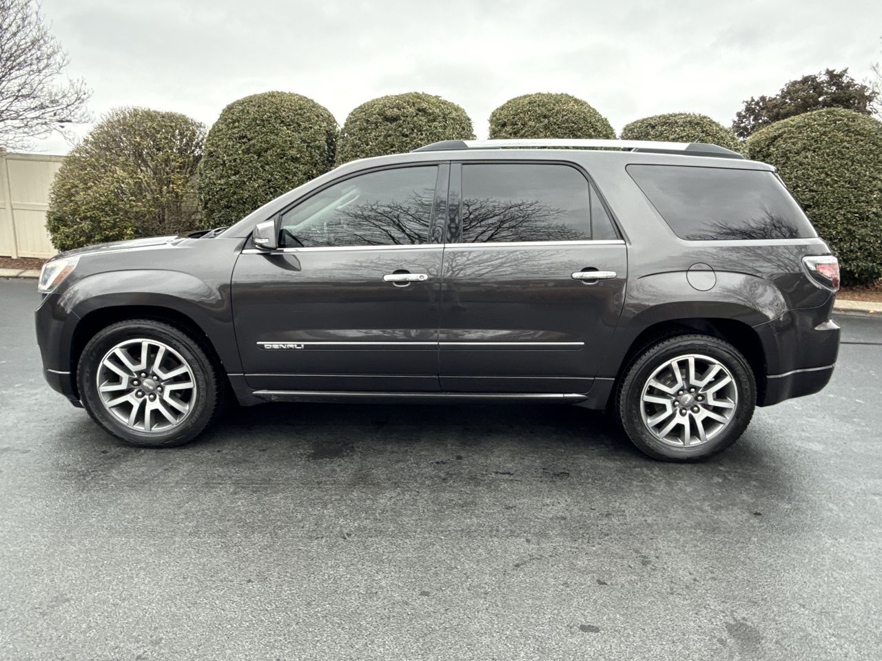 2014 GMC Acadia Denali's photo