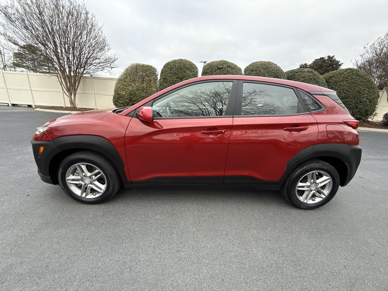 2019 Hyundai Kona SE's photo