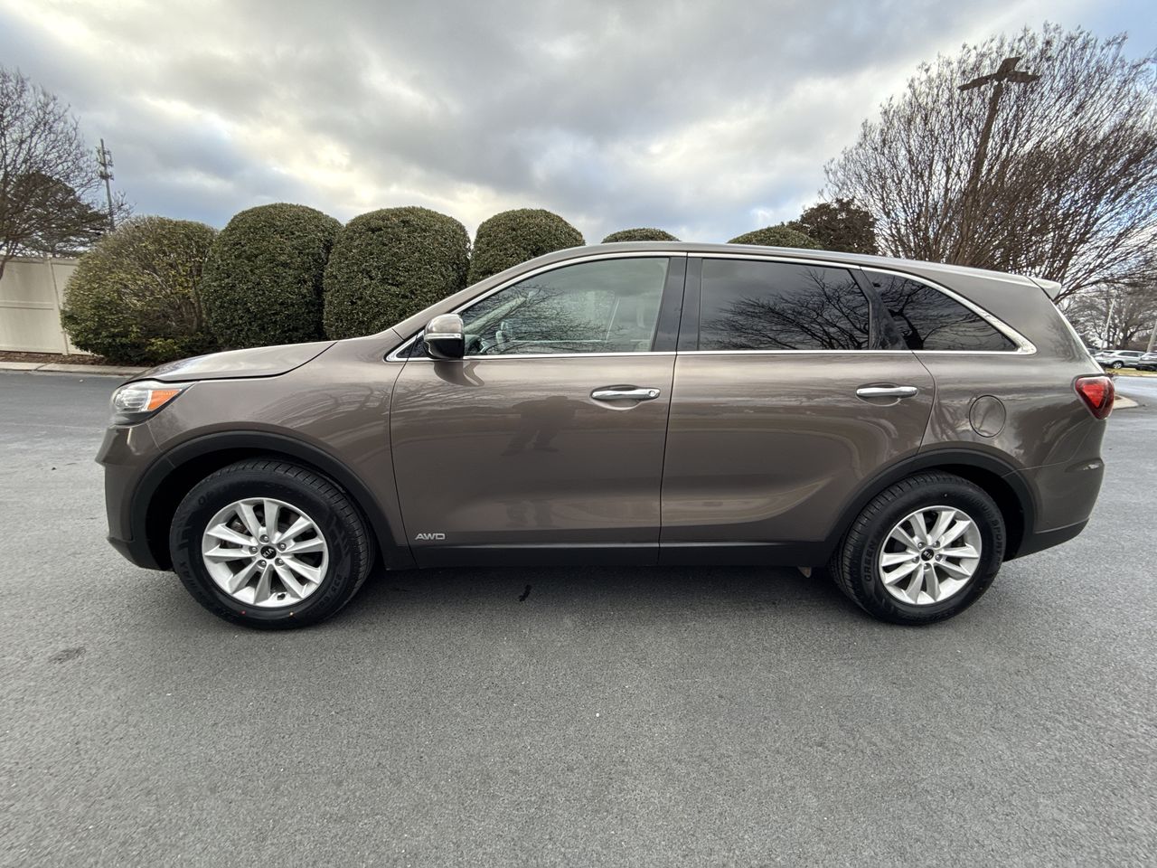 2019 Kia Sorento LX's photo