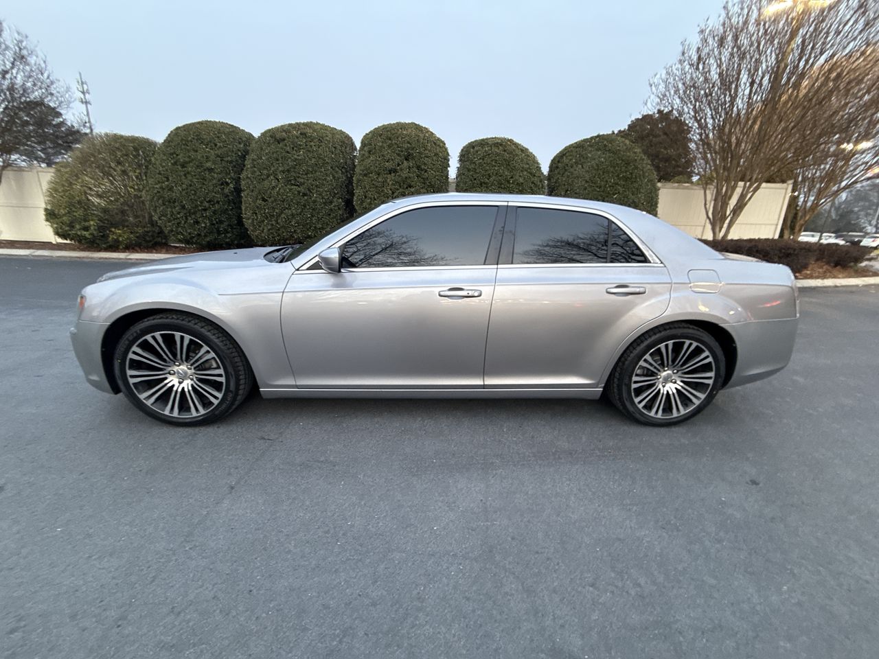 2013 Chrysler 300 S's photo