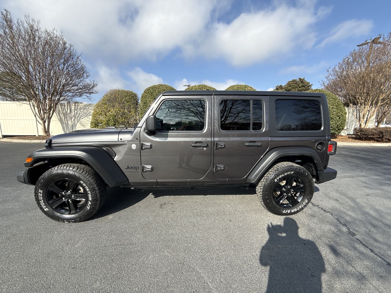 2019 Jeep Wrangler Altitude's photo