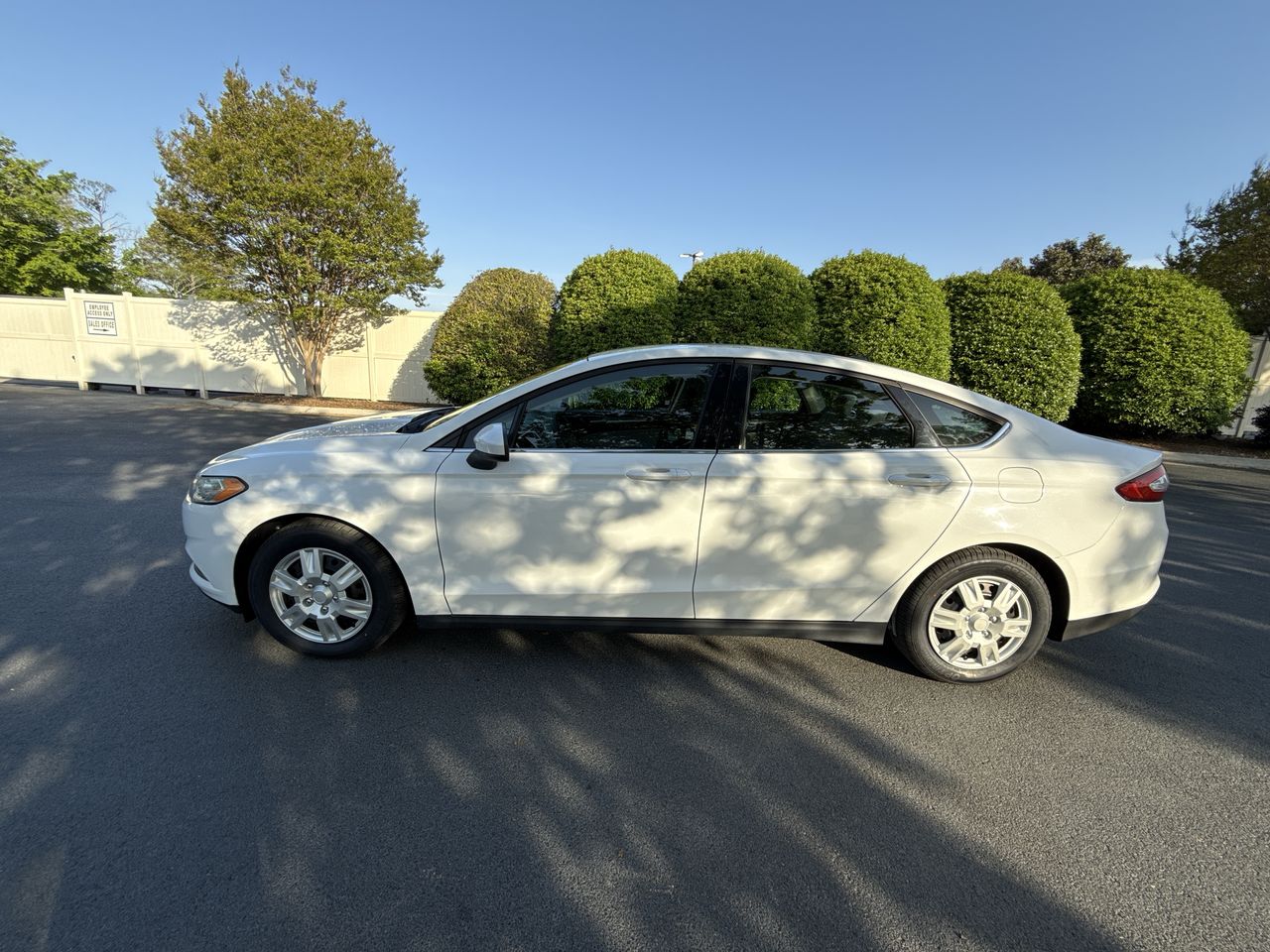 2014 Ford Fusion S I4 FWD's photo
