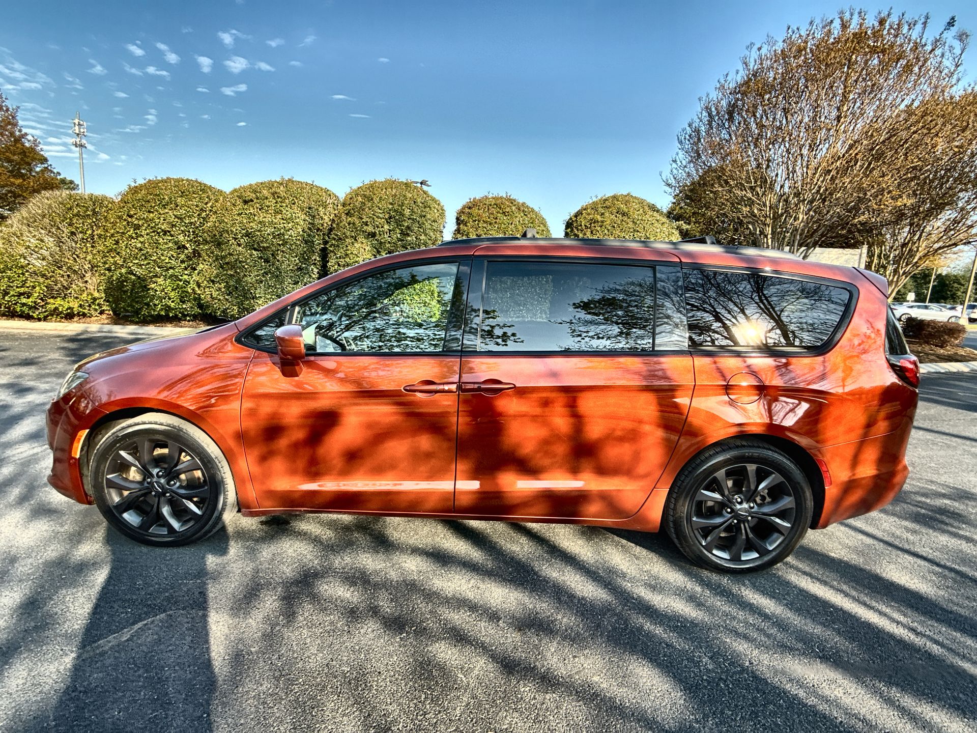 2018 Chrysler Pacifica Touring L's photo