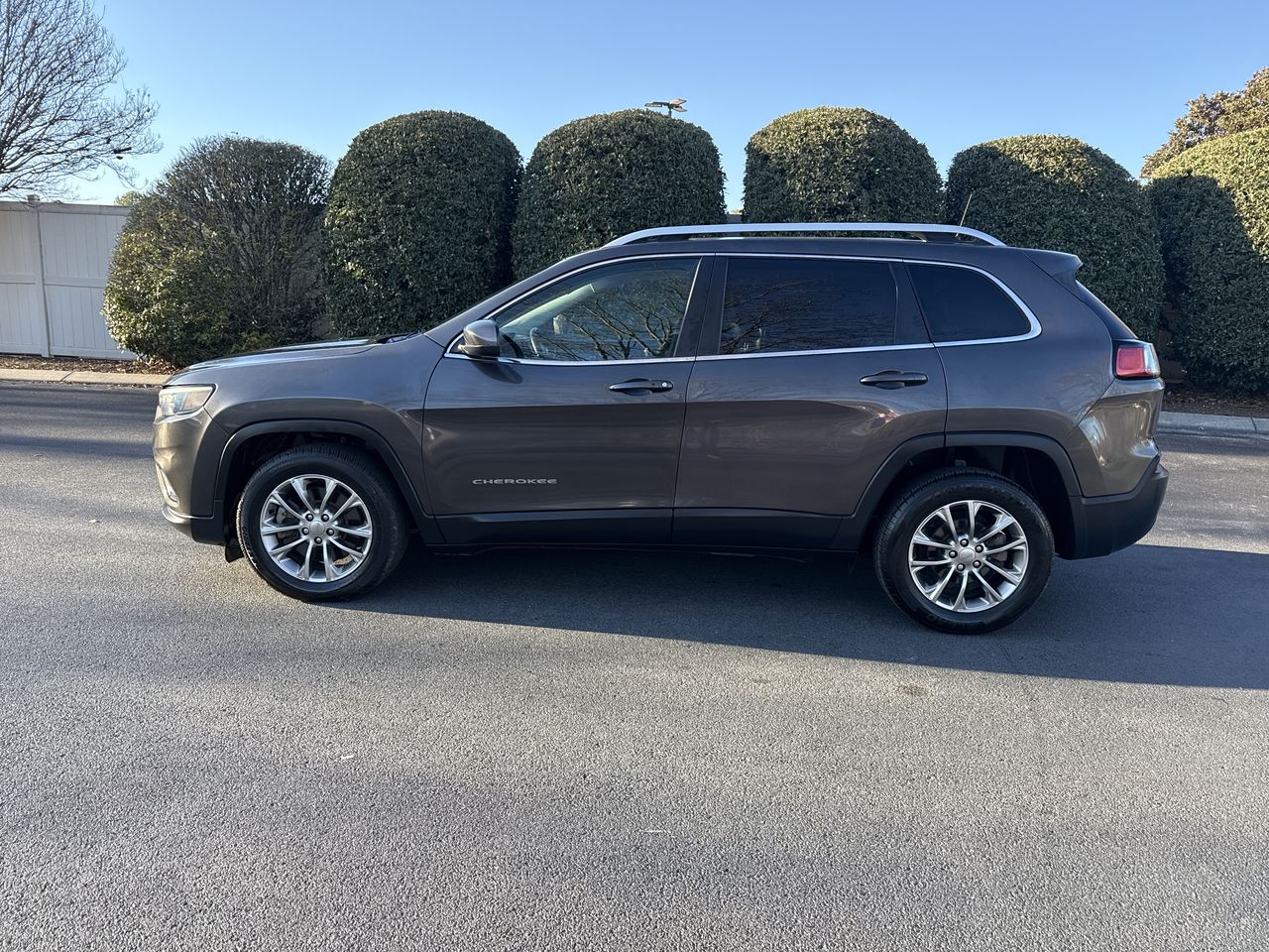 2019 Jeep Cherokee Latitude Plus's photo