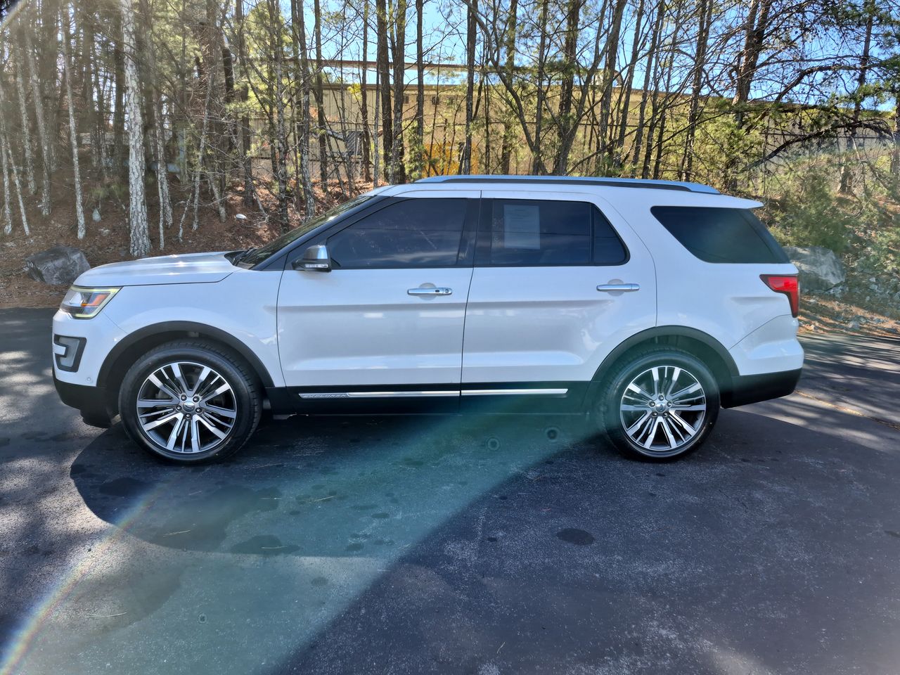 2017 Ford Explorer Platinum 4WD's photo