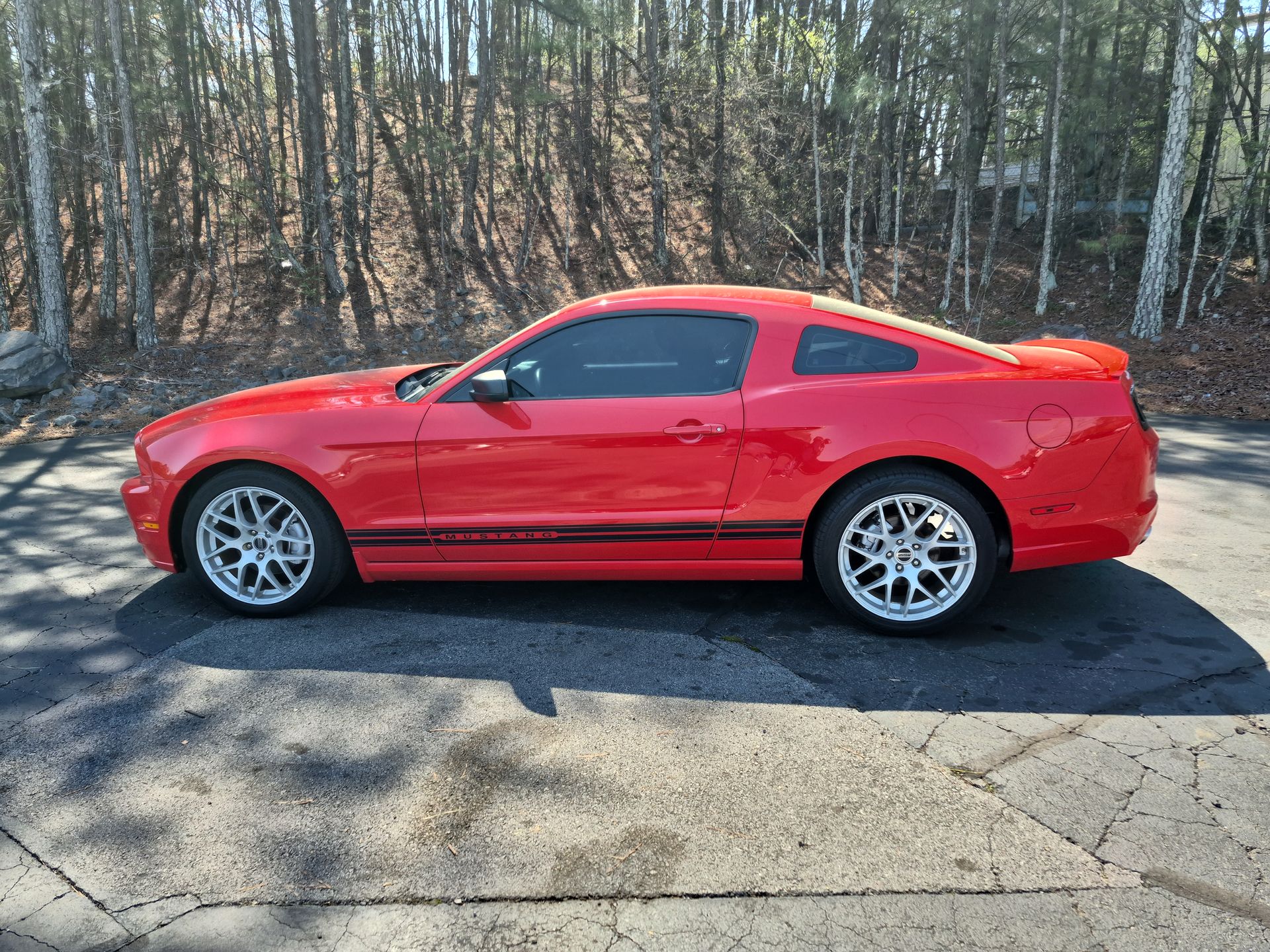 2013 Ford Mustang V6's photo
