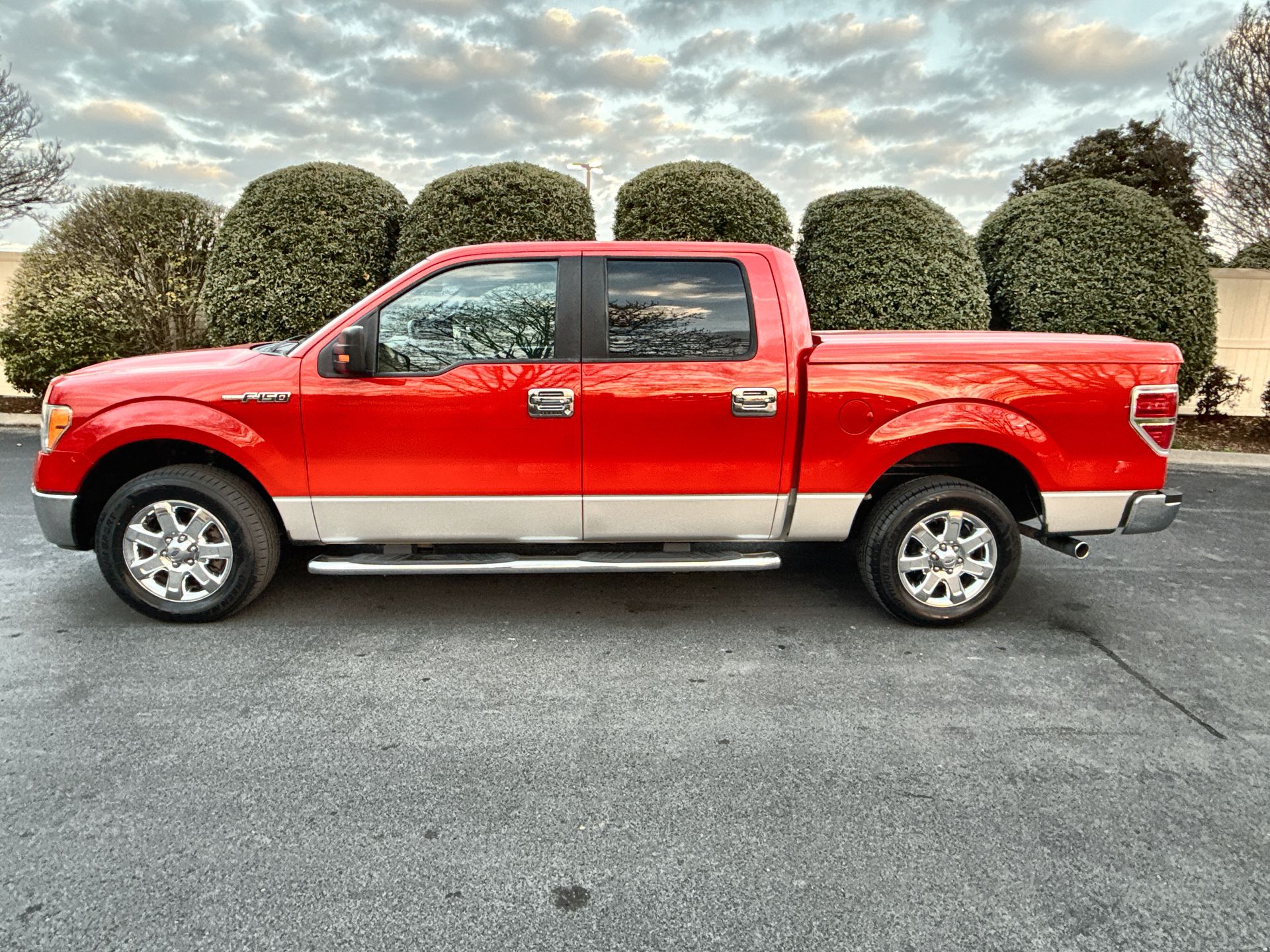 2013 Ford F-150 XLT SuperCrew 145-in's photo
