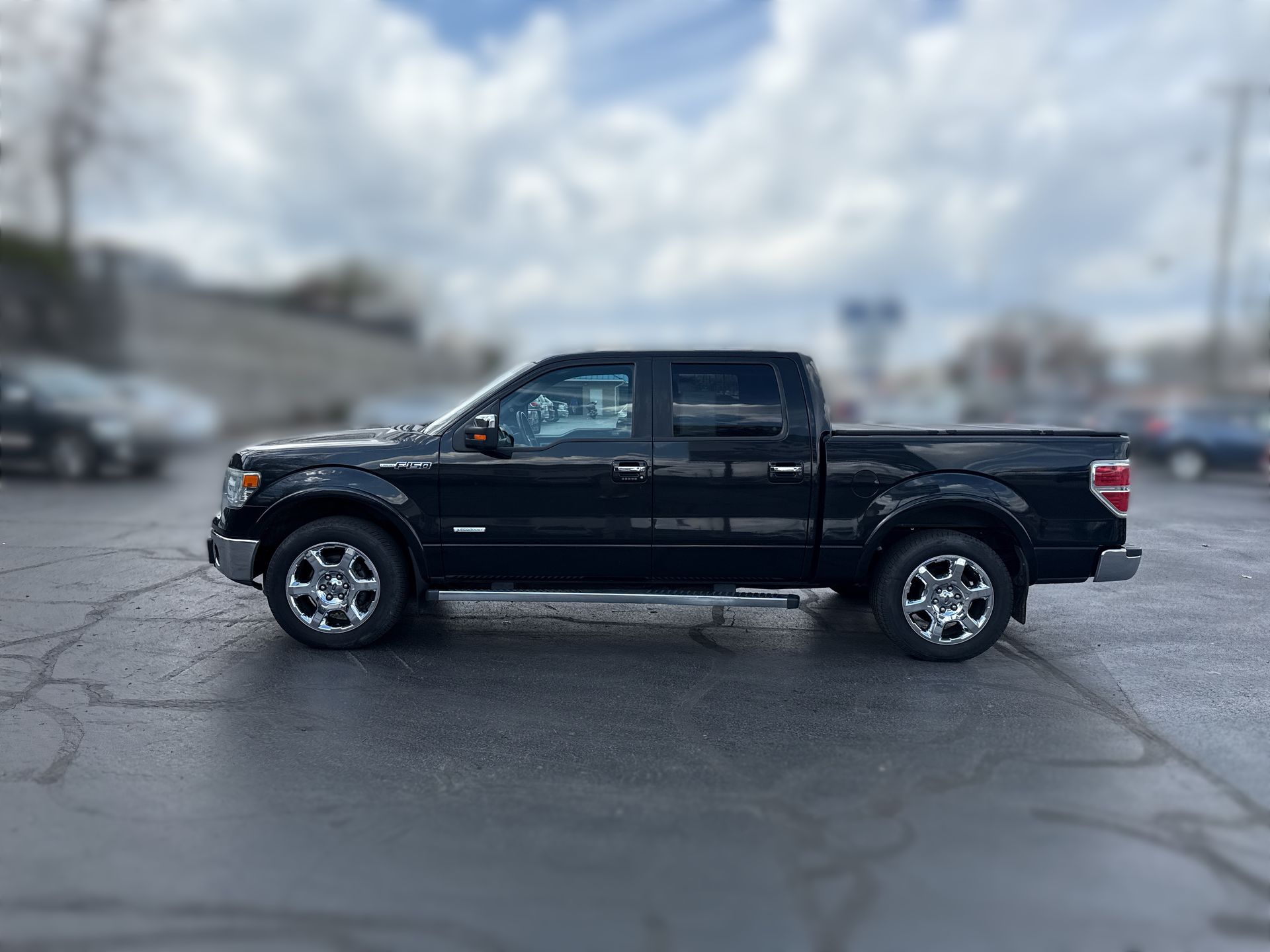 2014 Ford F-150 Lariat SuperCrew 145-in's photo